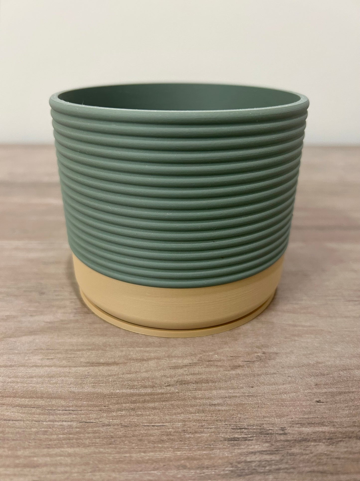 Arcadia Planter in Muted Green